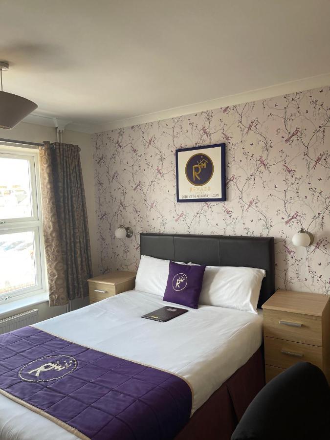 Revado Hotel Норвич Экстерьер фото